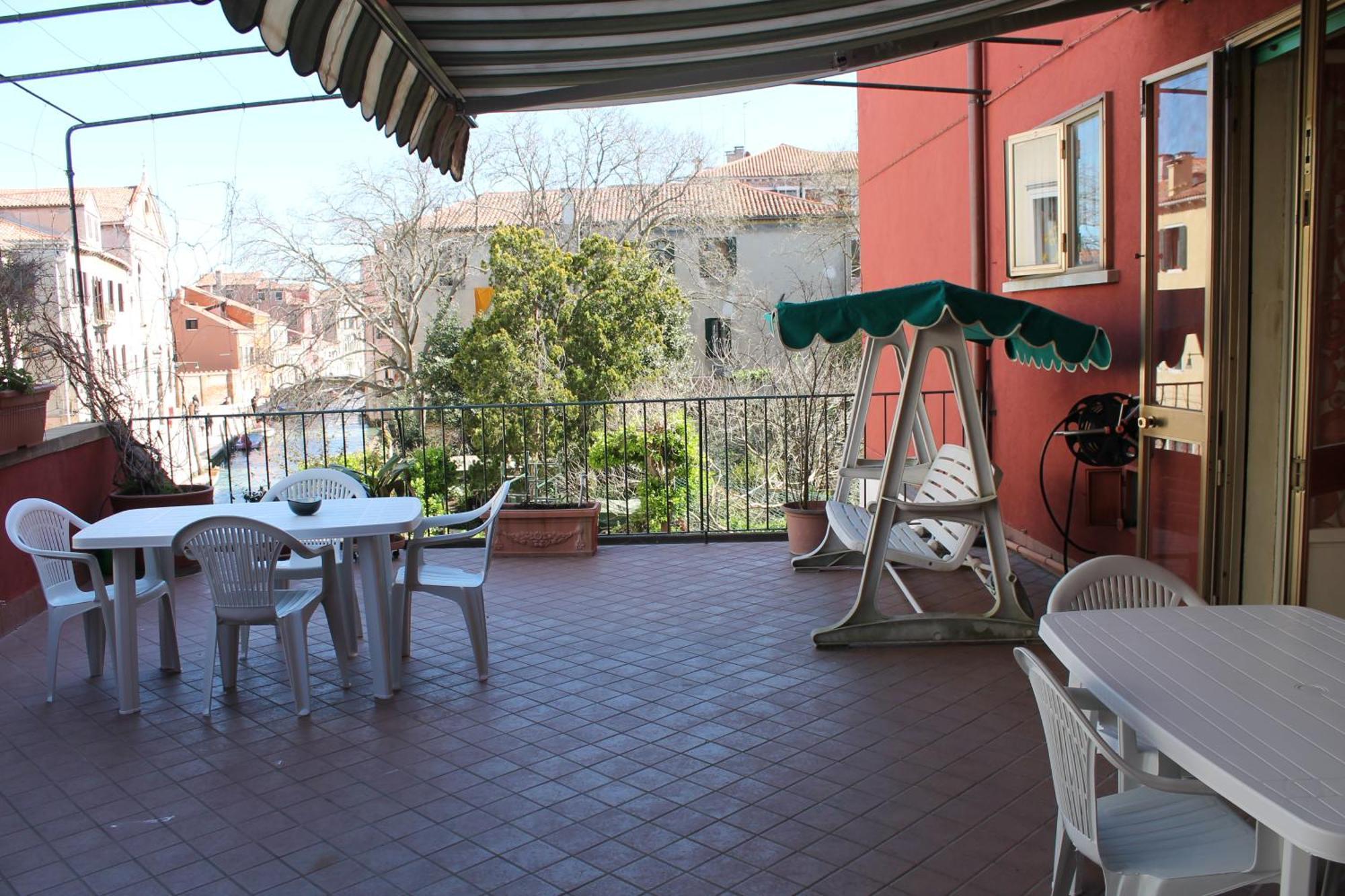 Bella Guest house