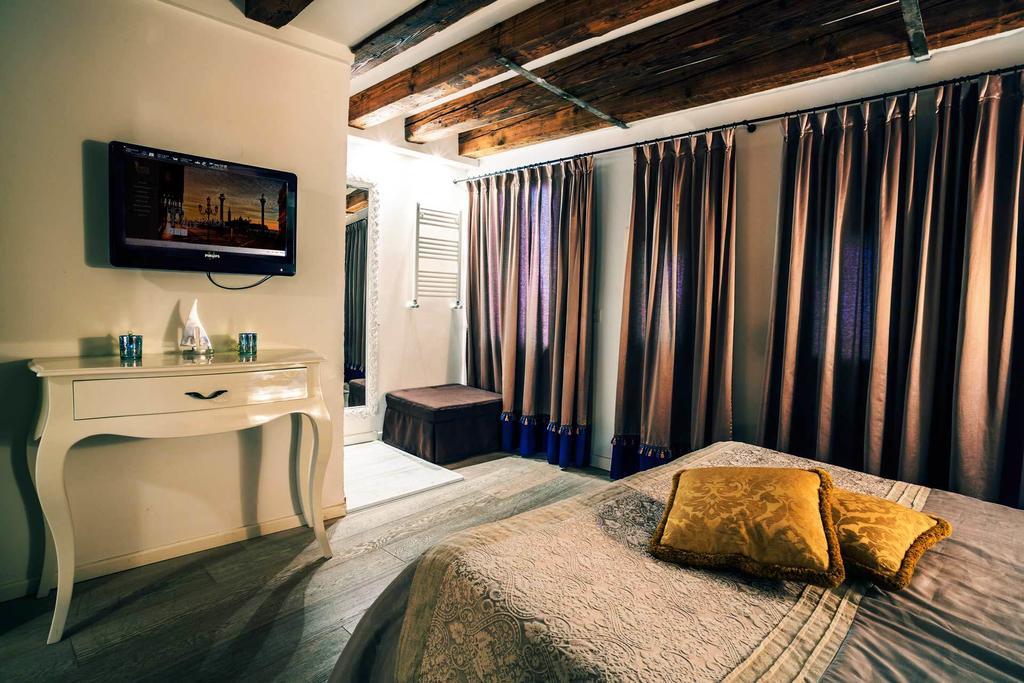 Apartment Dream House