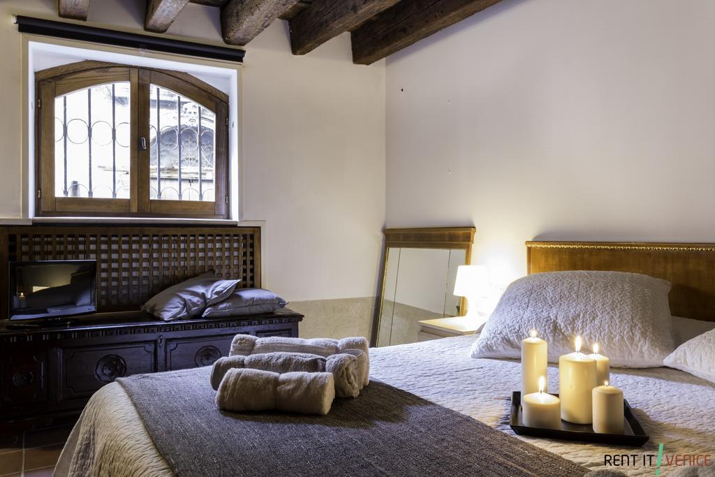 Arsenal House * Venice