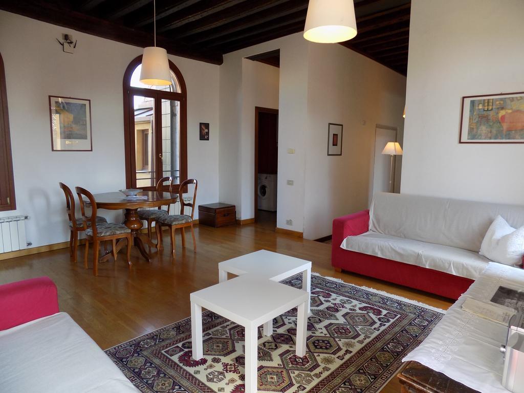 San Trovaso Appartamento