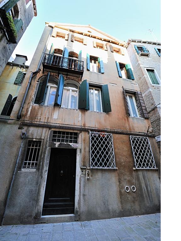 Apartamento Charming Castello Apartments By Wonderful Italy