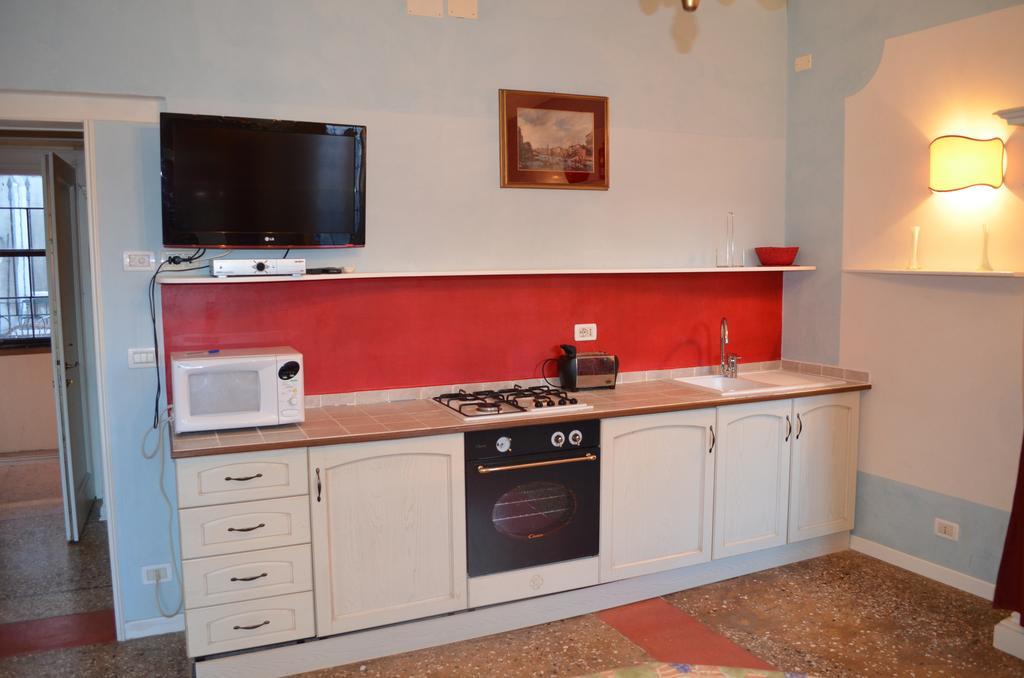 Ca Tornielli Apartment *