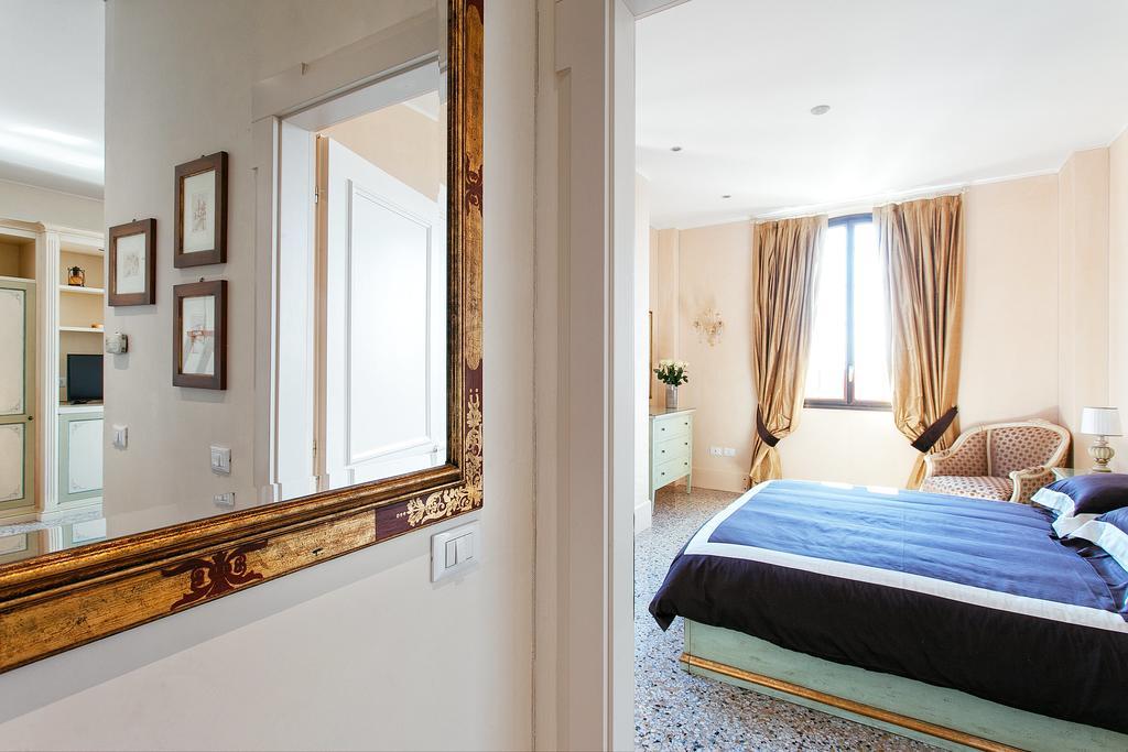 Deluxe Lagoon View Apartment
