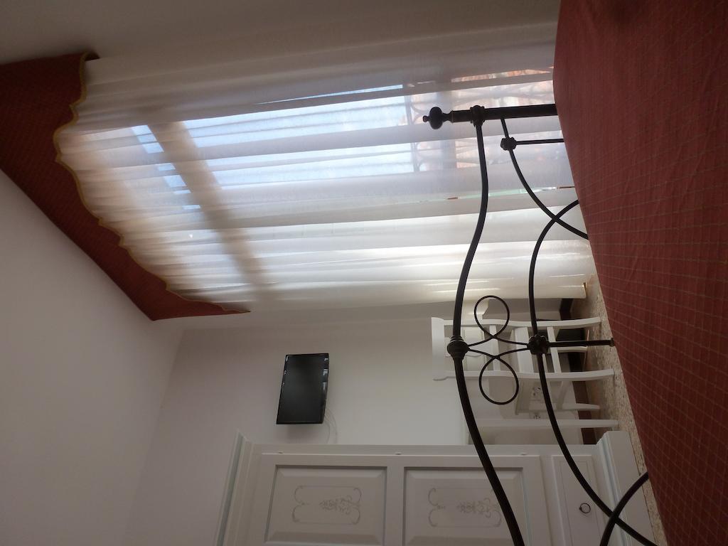 Bed & Breakfast La Terrazza Dei Miracoli *
