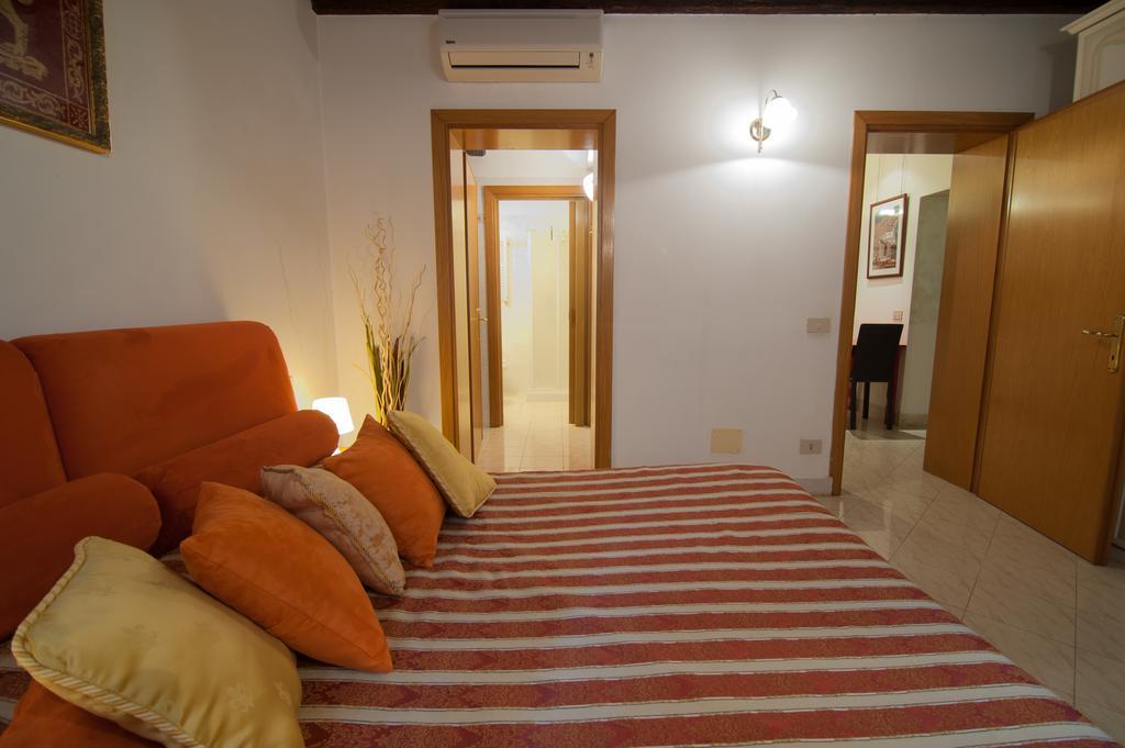 Apartment 2960 Ca Frari *
