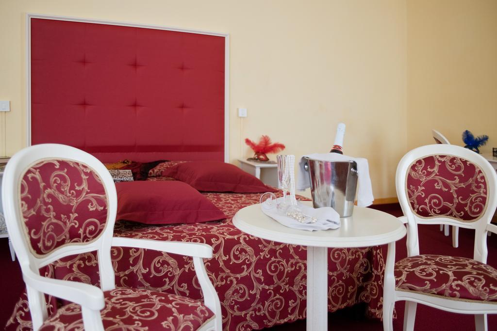 Ih Salute Palace (adults Only)
