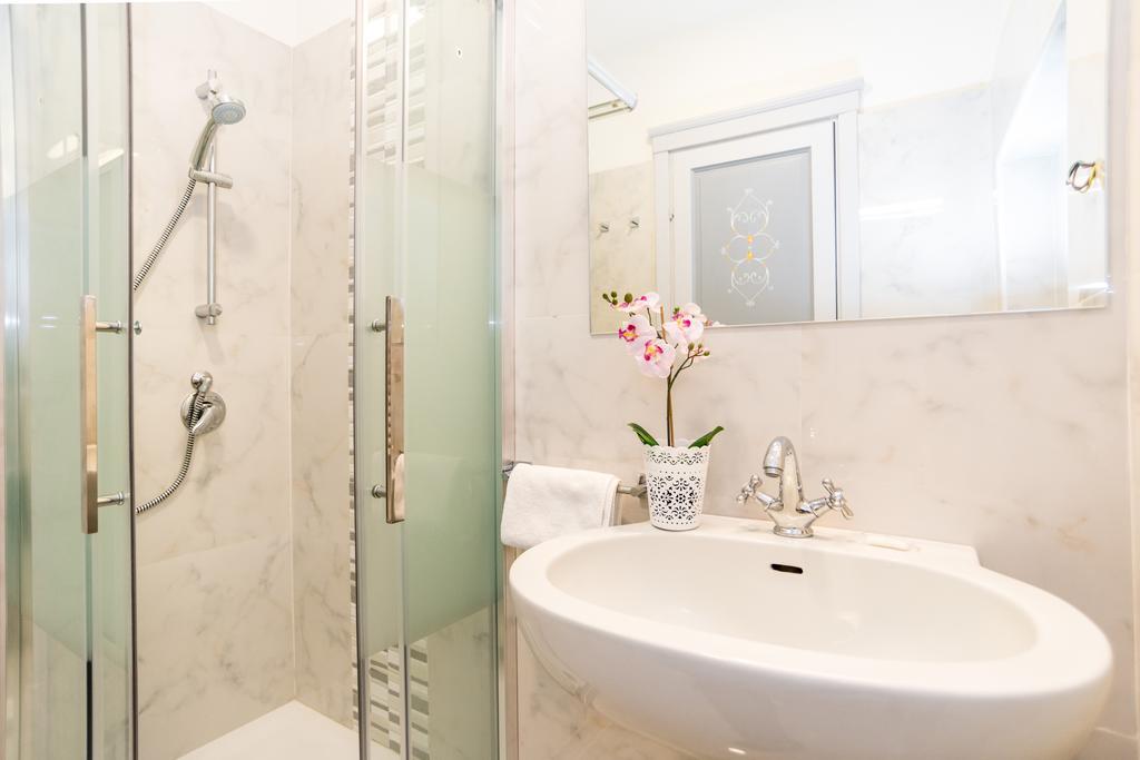 Apartment S.stefano *