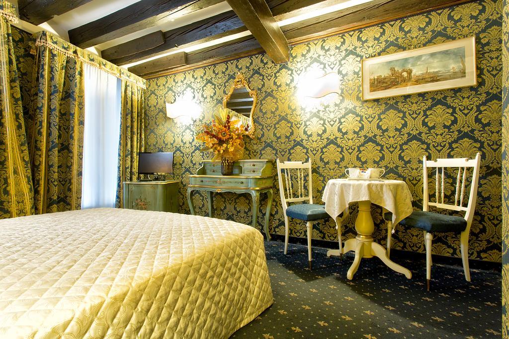 Bed & Breakfast Ca' Della Loggia 2*
