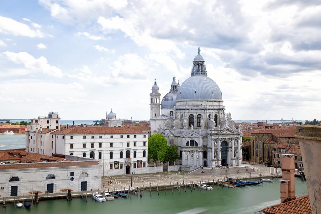 Aquamare, Boutique Venice