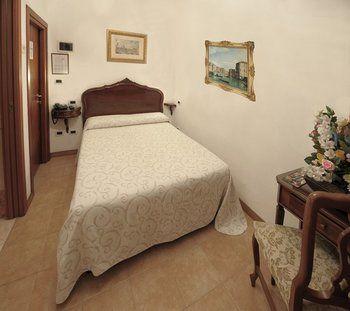 Hotel Mercurio