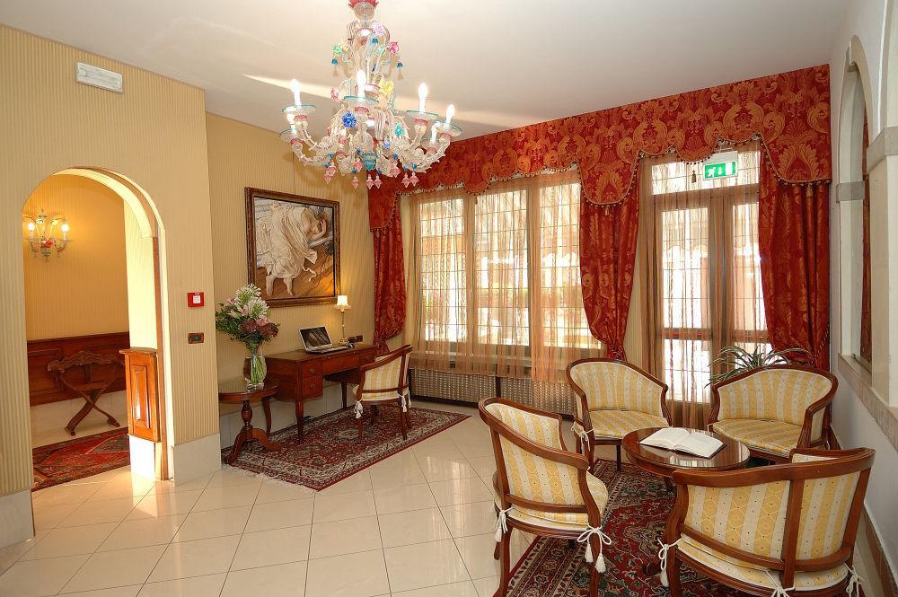 Hotel Hesperia 3*