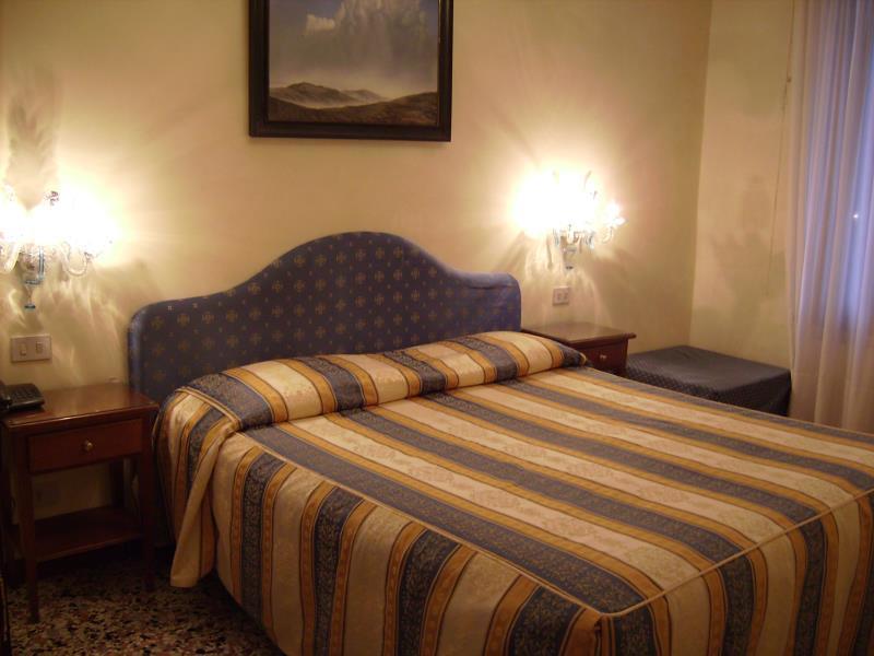 Hotel Hesperia 3*