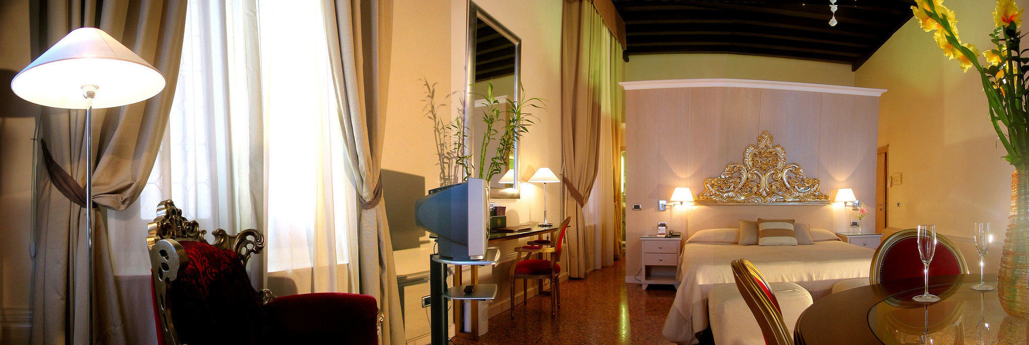 Hotel Liassidi Palace Venice