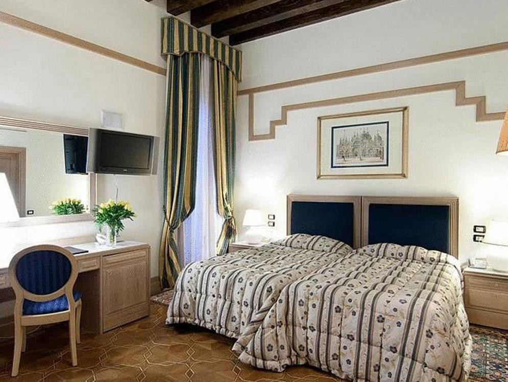 Foscari Palace Venezia