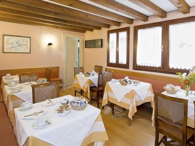 Spagna Hotel 3*