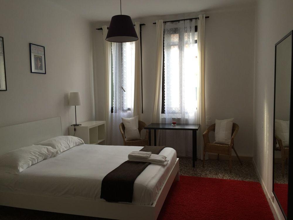 Venetian Experience 2*