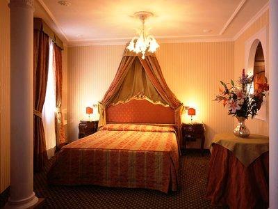 Kette 4* Veneza