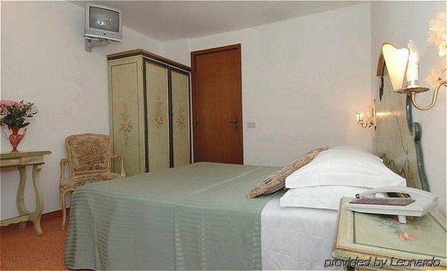 Nuovo Teson Hotel 3*
