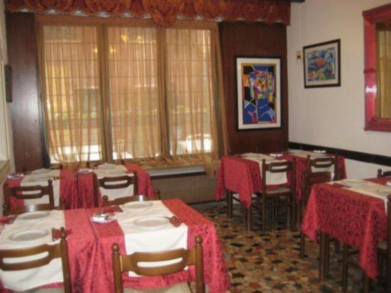 Hotel Hesperia 3*