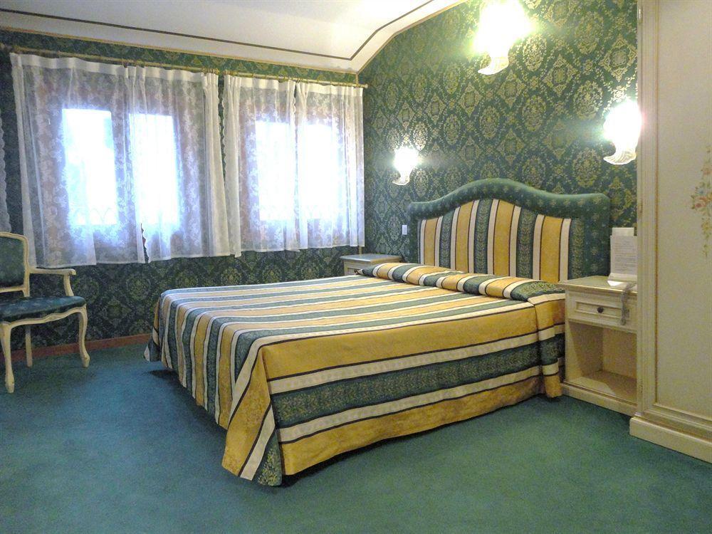 Guest house Residenza La Campana 3*