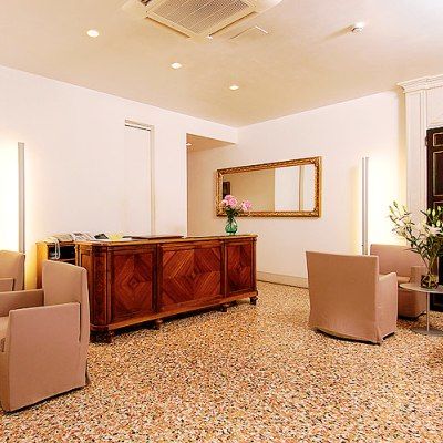 Hotel San Zulian 3*