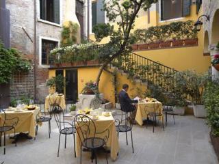 Hotel Le Maschere 3*