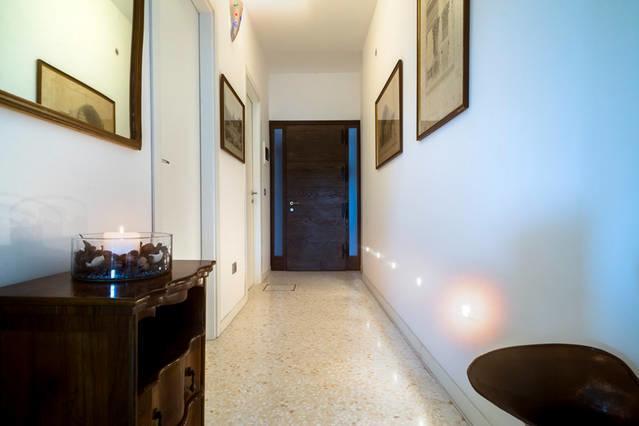 Elisabeth Waterfront Apartment Venice