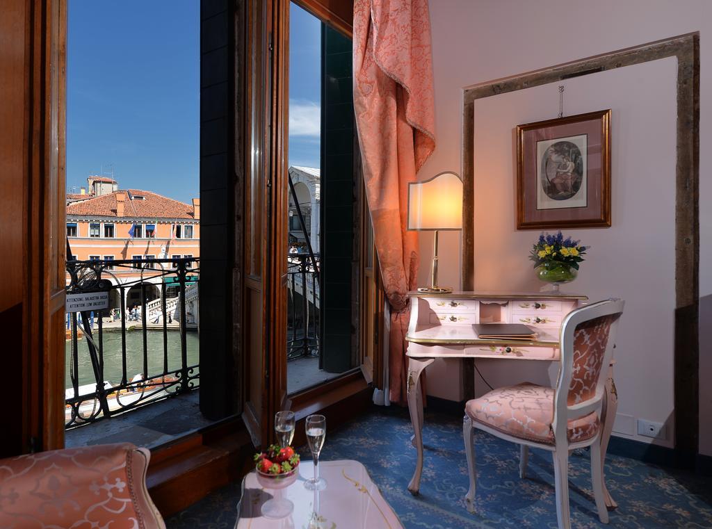 Rialto Hotel