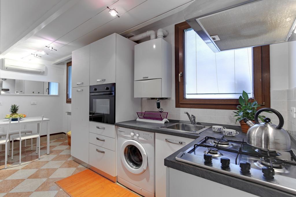 Atlantic Do Archi Biennale Apartment Venice