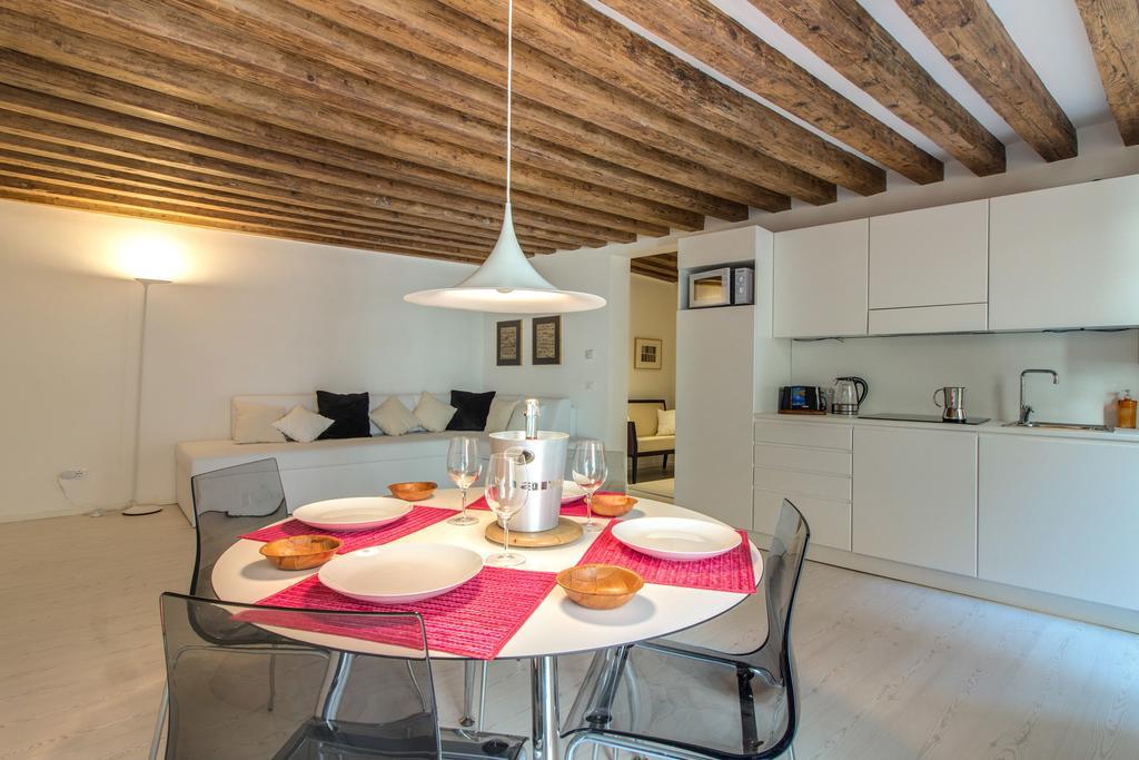 Apartment Ve.n.i.ce. Cera Casa Del Giglio Venice
