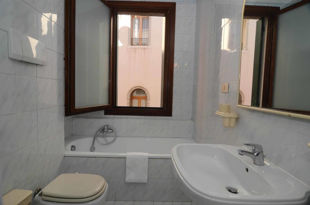 Appartamento Speon Canal Views Wifi Venezia