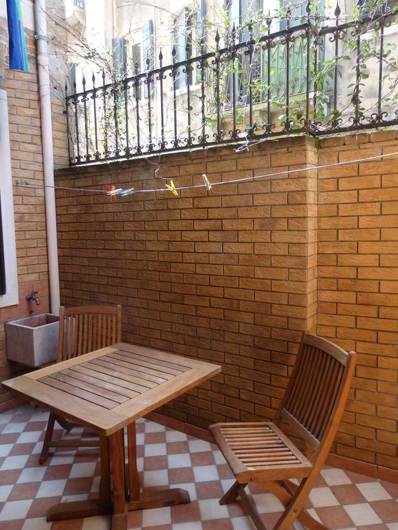 Apartment Crea *