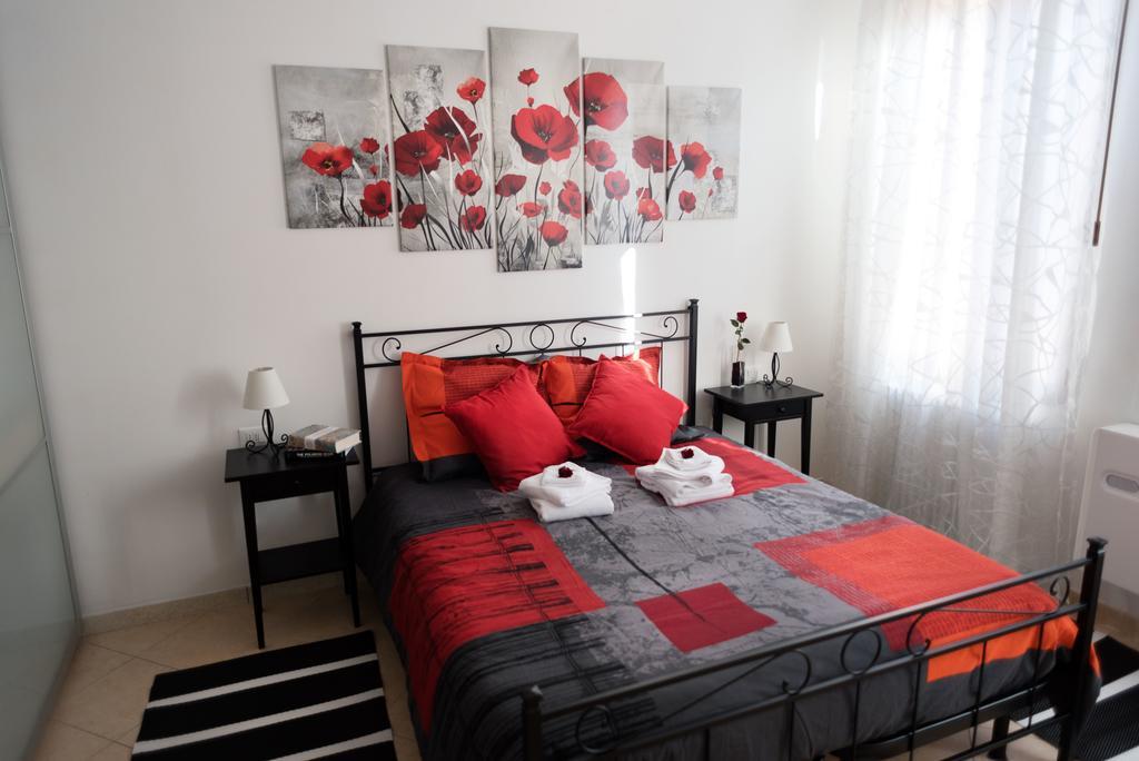 Apartment Biennale Bianco & Rosso *