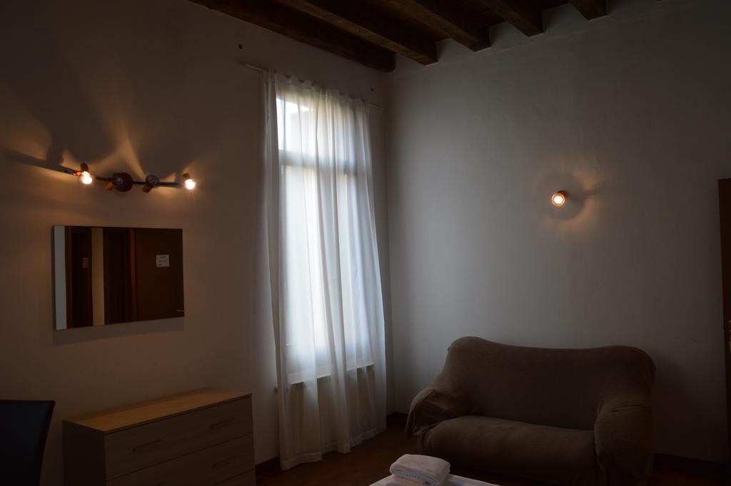 Dorso Duro Apartment *