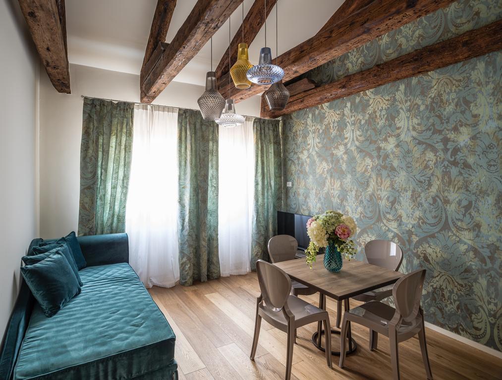 Polo's Treasures Apartment *