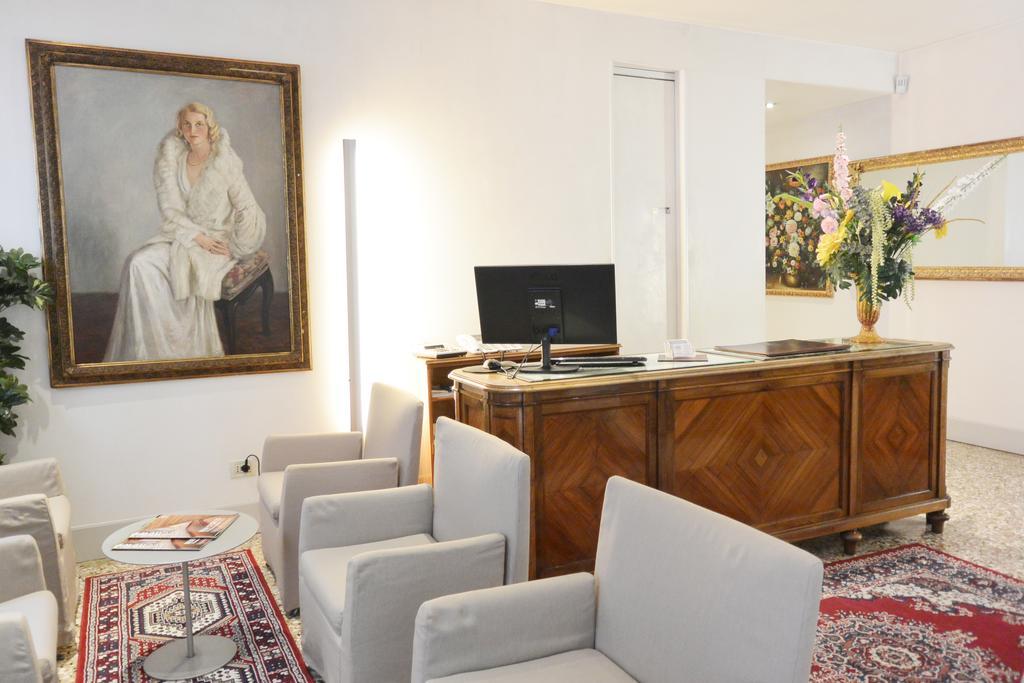 San Zulian Hotel