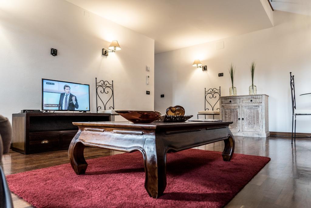 Mansarda Magritte Apartment