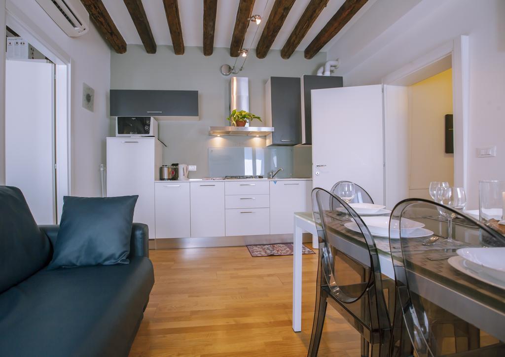 Arsenale Design Apartment R&R Apartment *