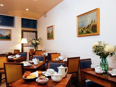 Hotel San Zulian 3*