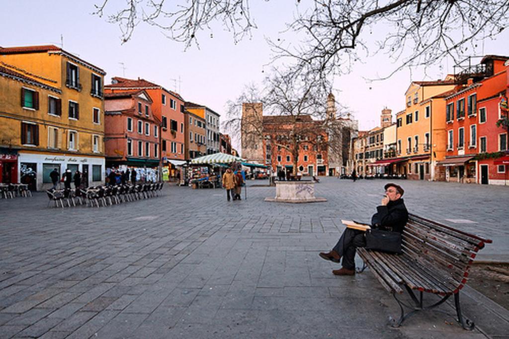 Garden View * Venice