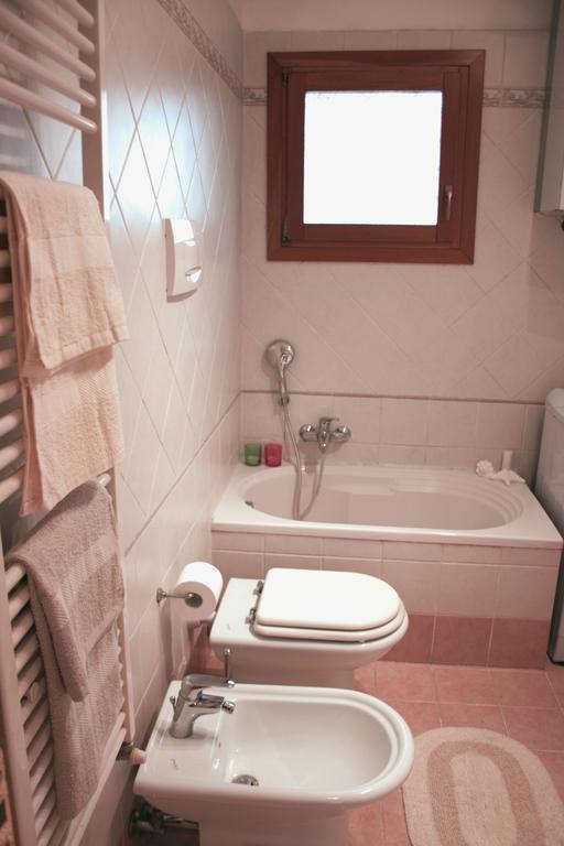 Al Ponte Del Batelo Apartment *