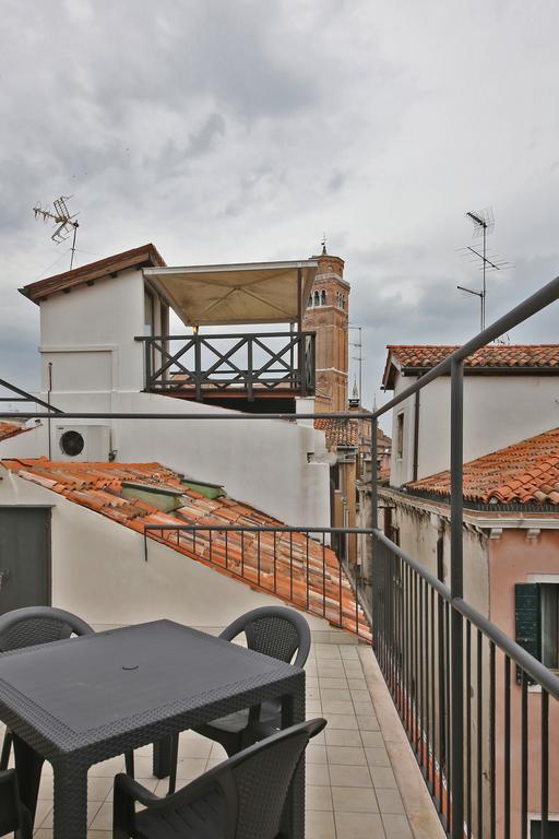 Appartamento Homes & Holidays Art District *