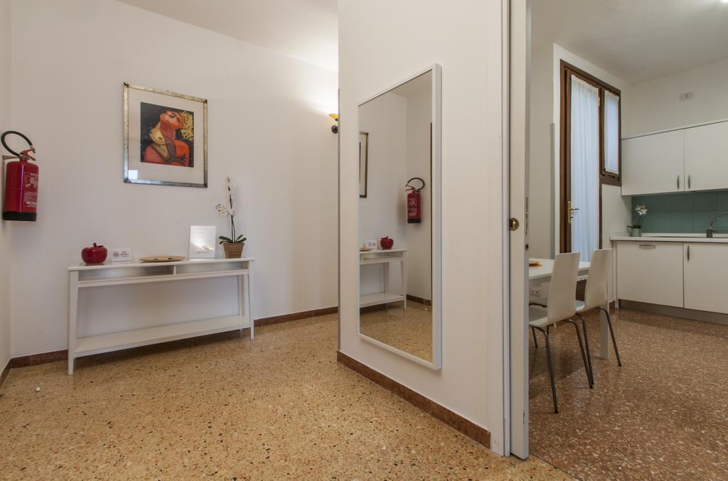 Ve-nice Canal Grande Sc1979 Apartment