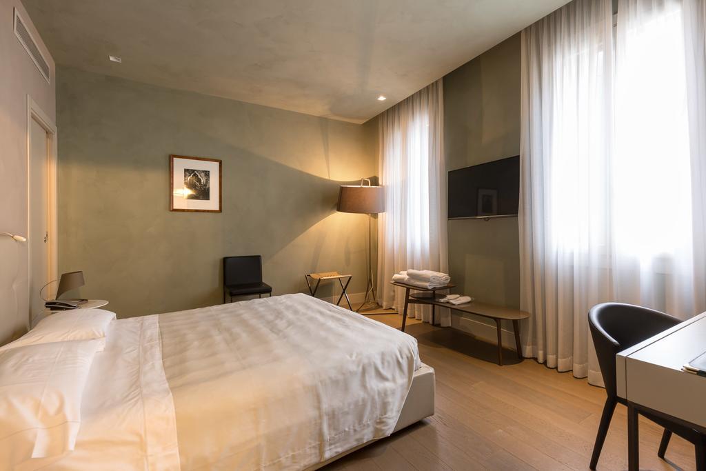 Liassidi Palace Hotel 4*