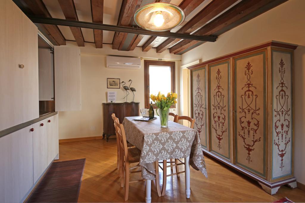 Appartamenti Inside Palazzo Foscarini Apartment *