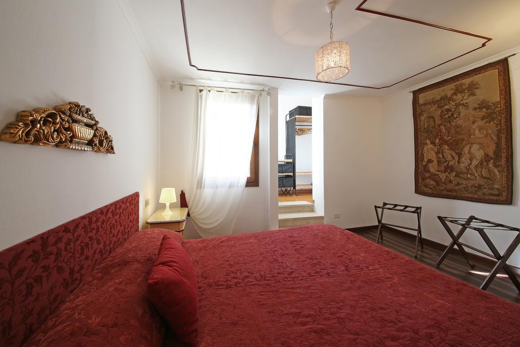 Appartamenti Inside Palazzo Foscarini Apartment