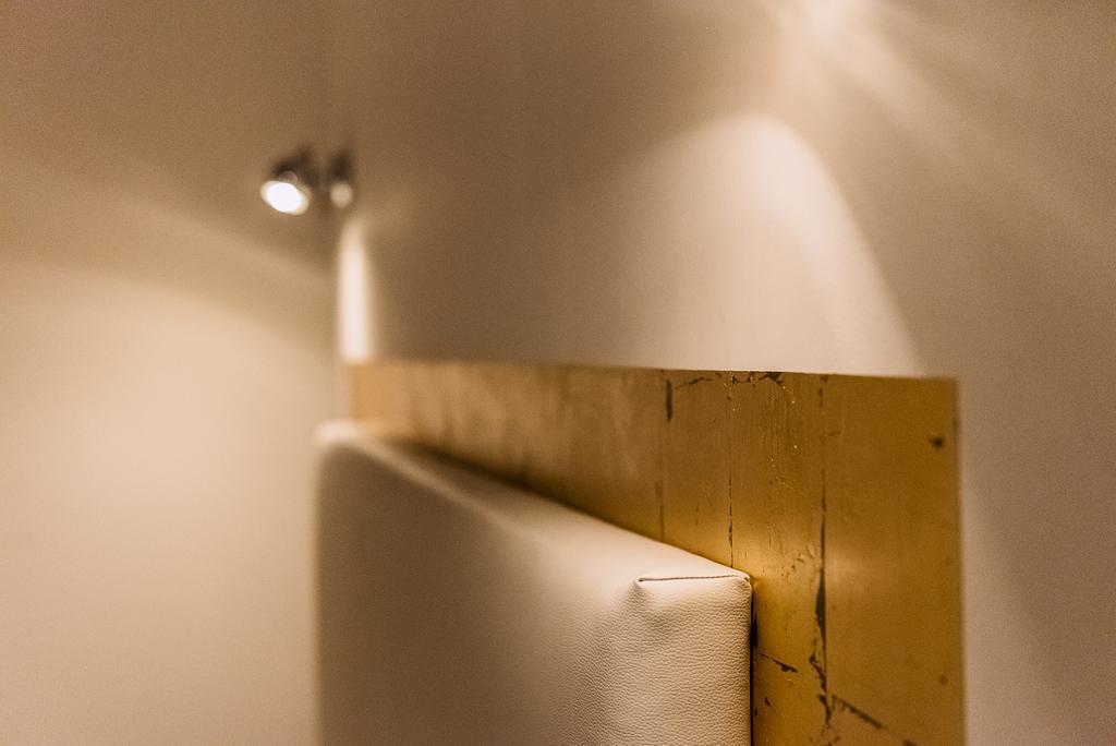 Charming Palace Corte Del Teatro Apartment