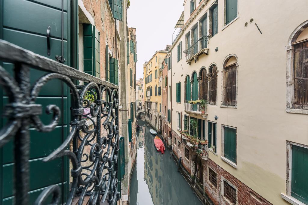 Apartment Charming Palace Corte Del Teatro Venice