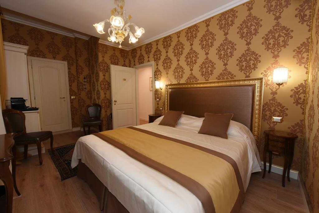 40.17 San Marco Guest house Venice