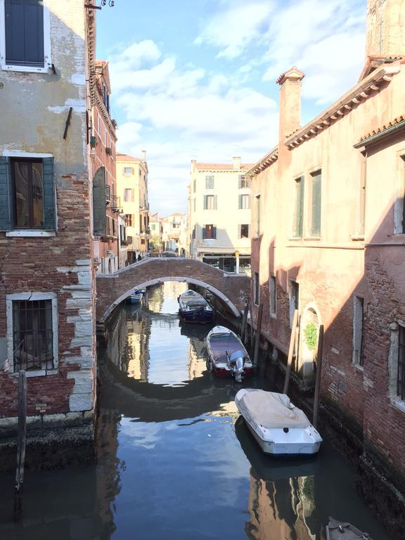 Homes & Holidays Art District Venezia
